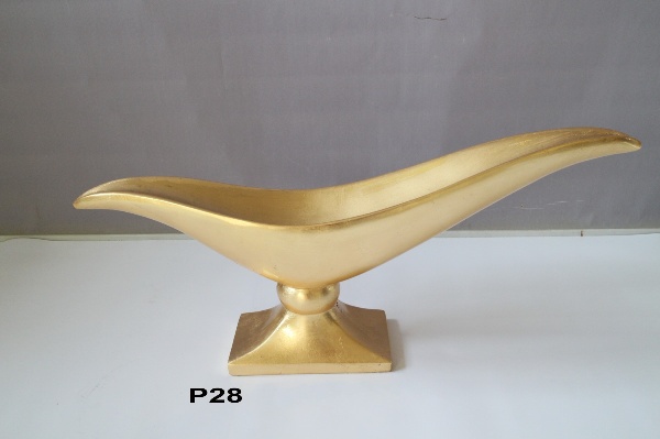 ואזה פולירייזן בצורת ציפור גבוהה ענקית בצבע זהב